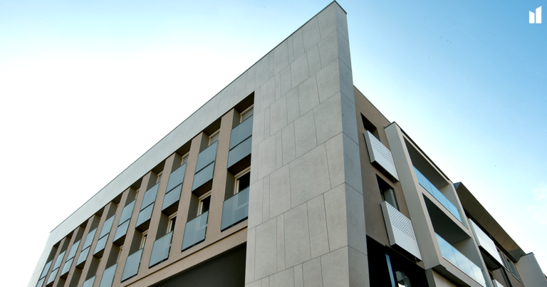 How to Avoid Cladding Discoloration Risks: A Guide to Facade