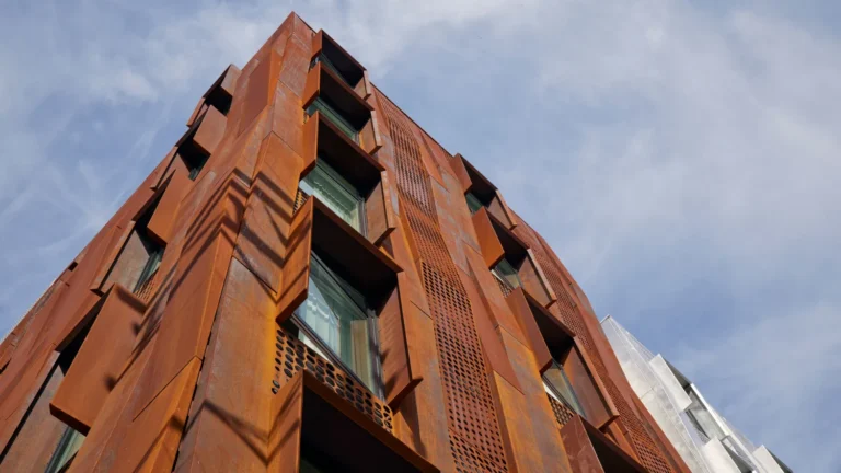 Top Contemporary Facades in America: A Pillar Guide to Modern